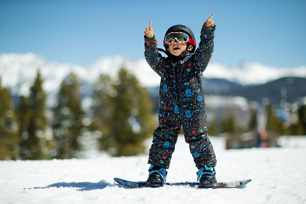 3 powody, dla których warto wysłać dziecko na obóz snowboardowy